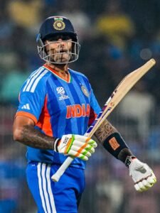 T20 World Cup 2026 Final: ಇತಿಹಾಸ ಬರೆಯುವ ಹೊಸ್ತಿಲಲ್ಲಿ ಸೂರ್ಯಕುಮಾರ್ ಯಾದವ್ – ಮುರಿಯುತ್ತಾರಾ ಭಾರತದ ನಾಯಕರ ಹೀನಾಯ ದಾಖಲೆ?