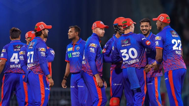 “26ಕ್ಕೆ 4 ವಿಕೆಟ್ ಕಳೆದುಕೊಂಡ DC… ನಂತರ ನಡೆದದ್ದು IPL ಇತಿಹಾಸದಲ್ಲೇ ಶಾಕ್! ರಿಜ್ವಿ-ಸ್ಟಬ್ಸ್ ಲಕ್ನೋಗೆ ಭಾರೀ ಹೊಡೆತ”